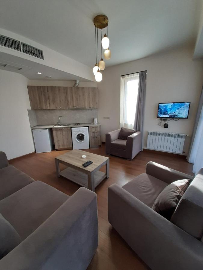 Deluxe Apartment In The City Center 2 Rooms Erivan Exterior foto