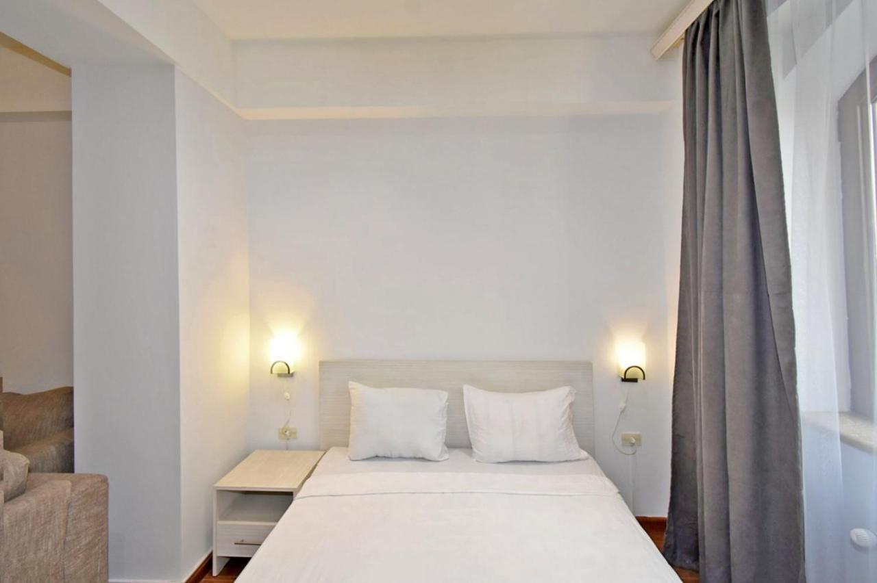 Deluxe Apartment In The City Center 2 Rooms Erivan Exterior foto