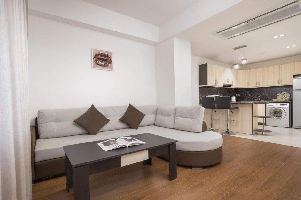 Deluxe Apartment In The City Center 2 Rooms Erivan Exterior foto
